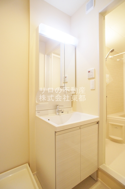 洗面設備　独立洗面台なら落ち着いて身支度ができます☆