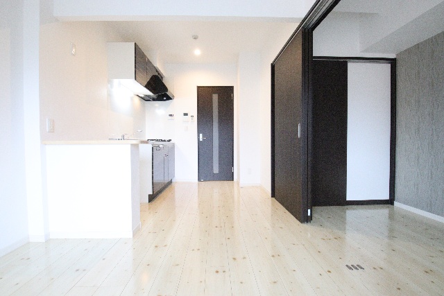 居室・リビング　※別室の参考写真の為、現況優先です。