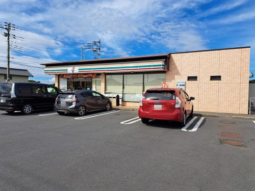 コンビニ　セブンイレブン ひたちなか高野店（コンビニ）まで554m