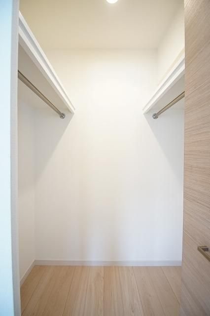 収納　ウォークインクローゼット　※別号室参考写真