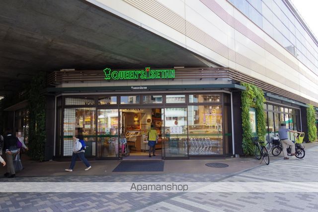 スーパー　クイーンズ伊勢丹武蔵境店（スーパー）まで230m