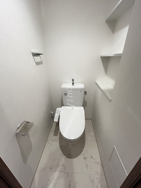 トイレ　洗浄便座付