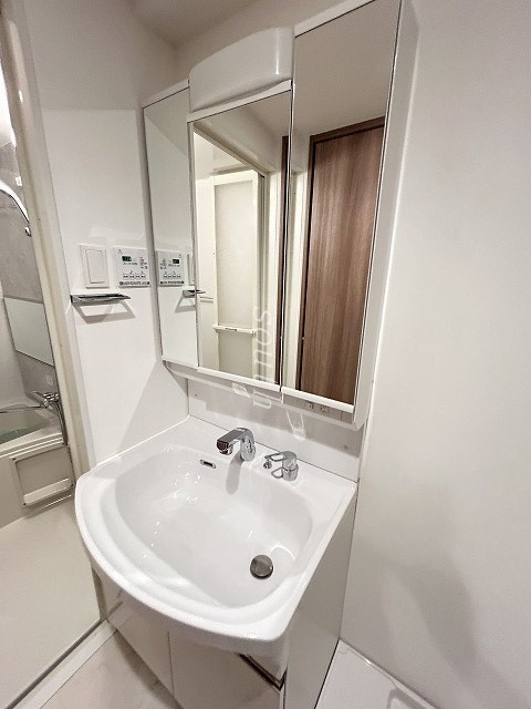 洗面設備　シャンプードレッサー