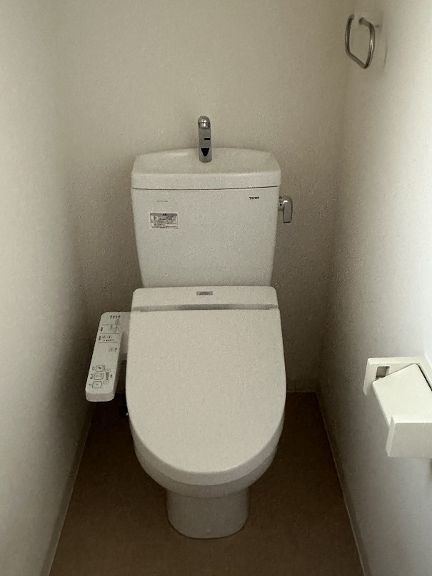 トイレ　シンプルで使いやすいトイレです