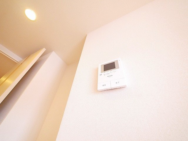 セキュリティ　モニター付きインターホンです