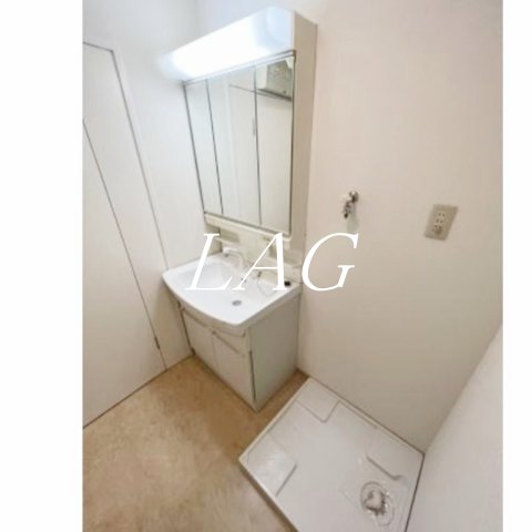 洗面設備　洗面台です。