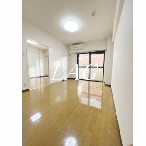 居室・リビング　洋室のお部屋です。