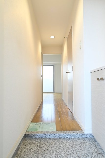 玄関　収納もある玄関です