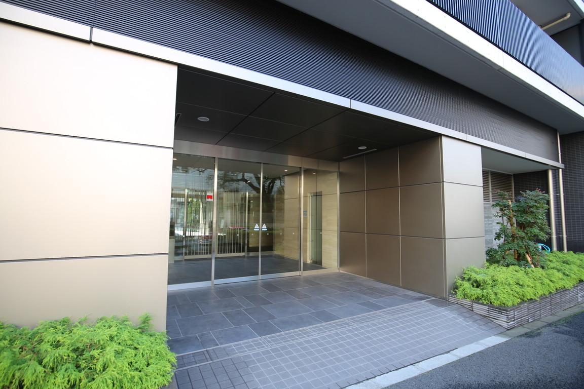 エントランス　エントランス