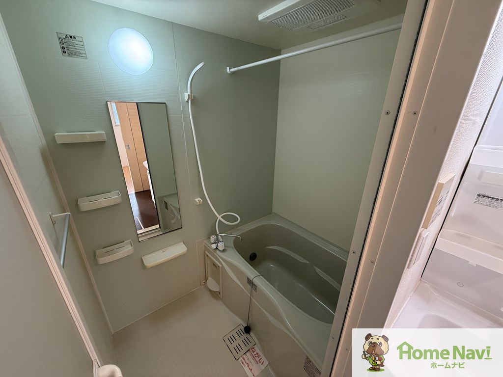 バス・シャワールーム　浴室乾燥機・追い焚き付き