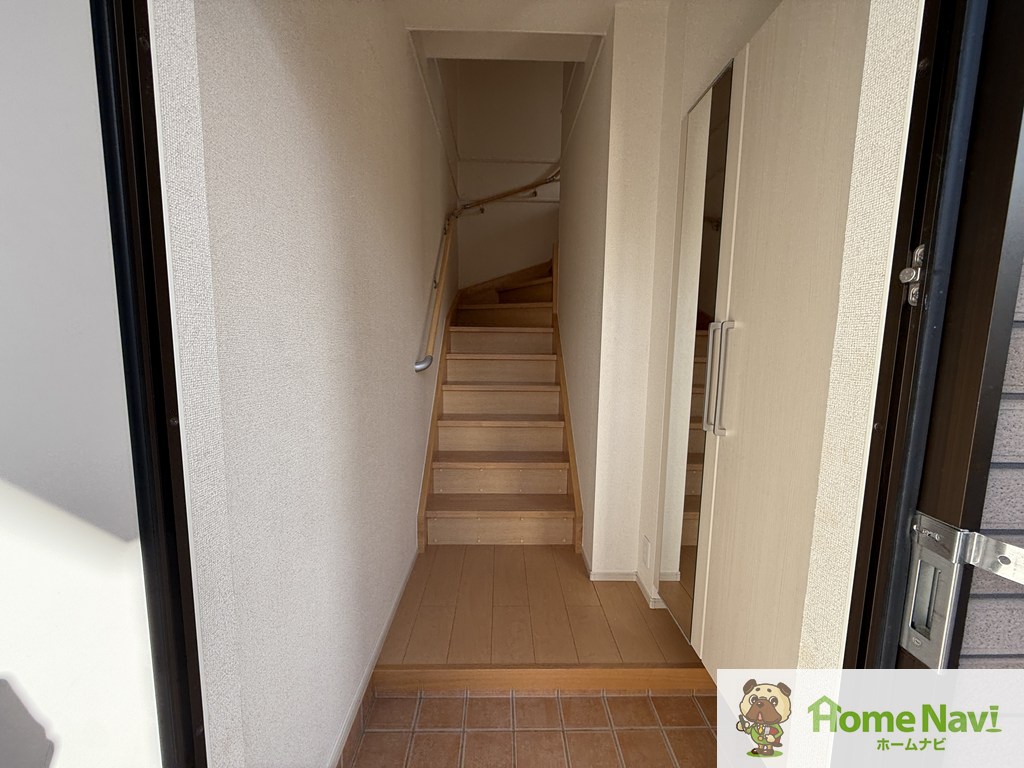 玄関　大きなシューズボックス