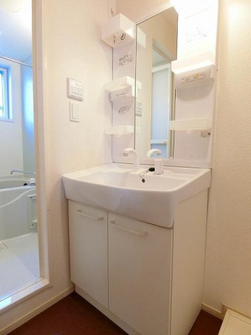 洗面設備　忙しい朝には欠かせない洗面所です