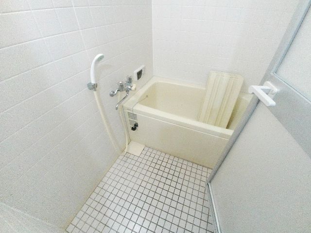 バス・シャワールーム　追い焚き可能