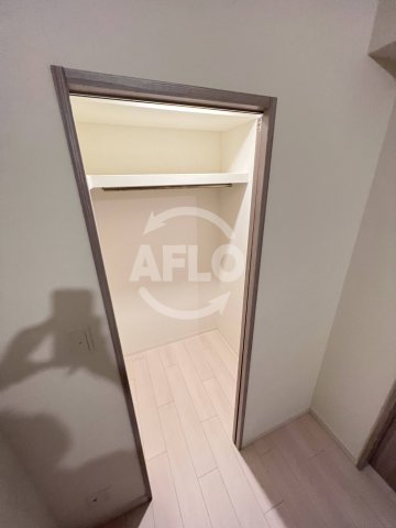 収納　スプランディッド堀江　ウォークインクローゼット