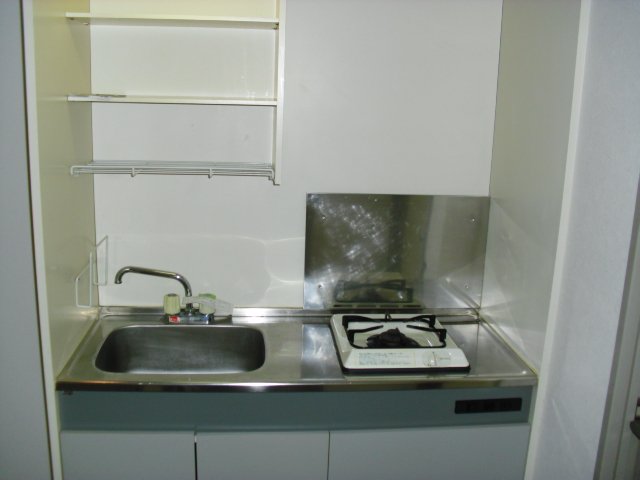 キッチン　同物件別号室