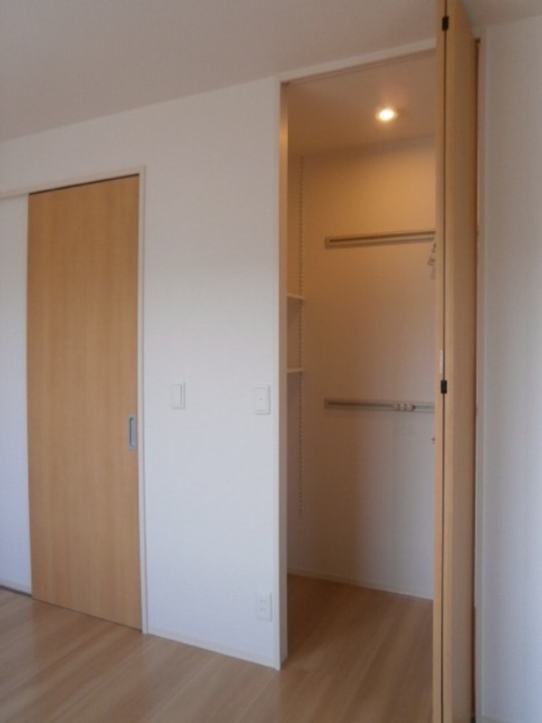 収納　図面と現状に相違がある場合には現状を優先