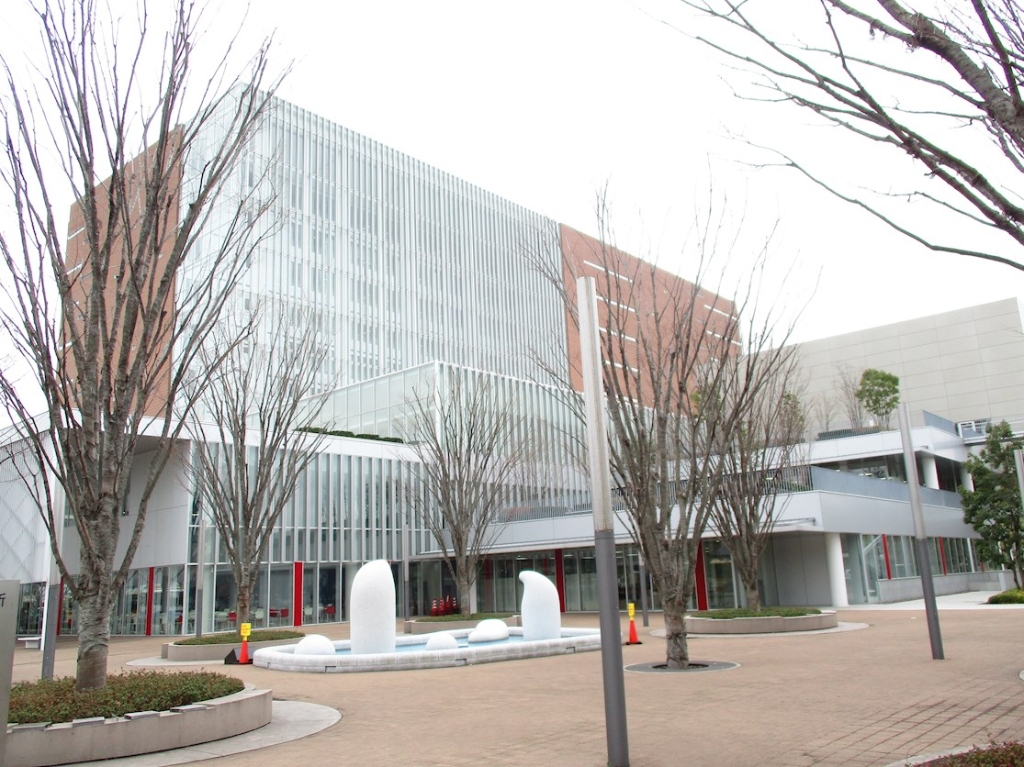 役所　町田市役所（役所）まで620m