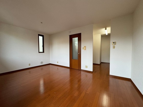 居室・リビング　※別部屋の写真です