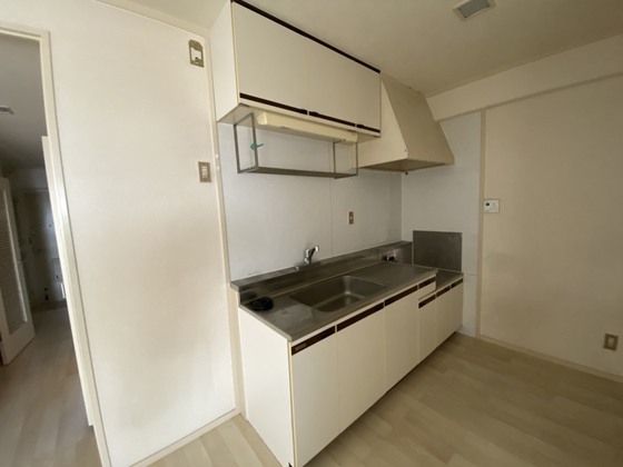 キッチン　※別部屋の写真です