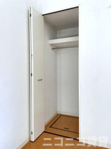 収納　別号室タイプの為、現状を優先致します。