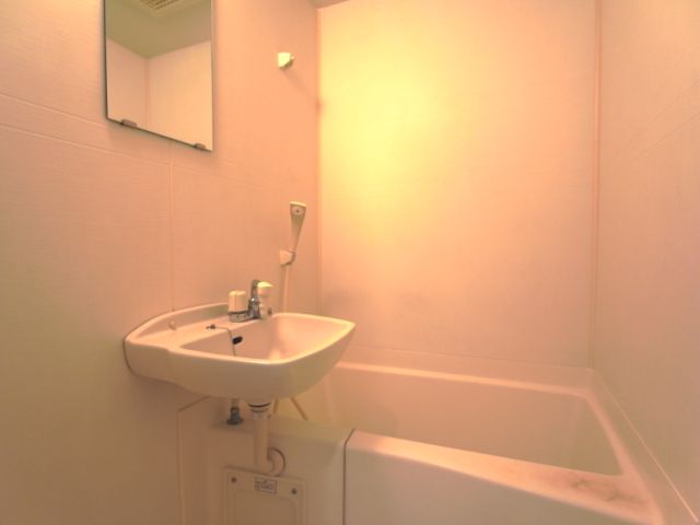 洗面設備　リラックスできる空間です