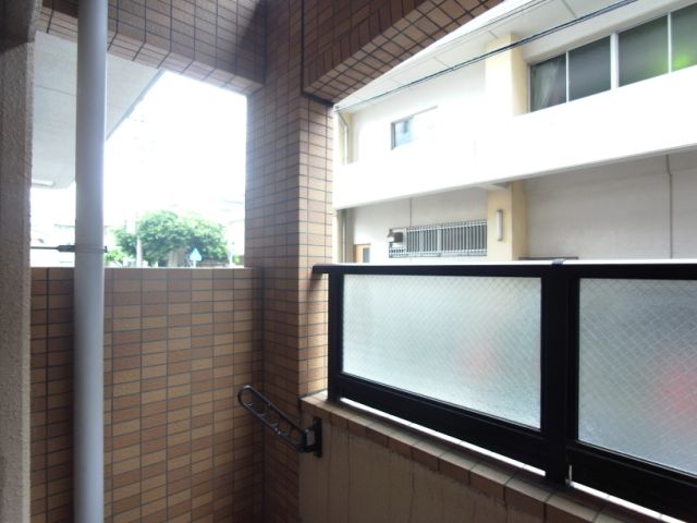 バルコニー　南向きのベランダ