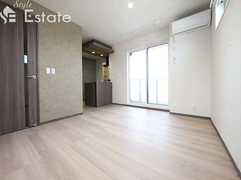 居室・リビング　内装