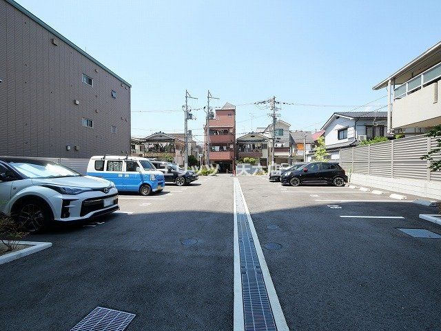 駐車場　駐車場