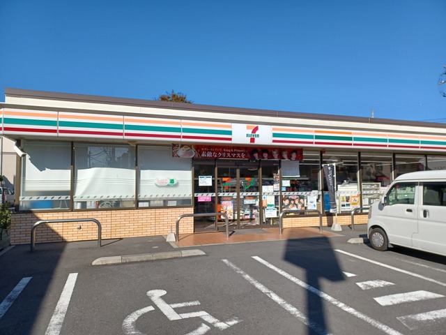 コンビニ　セブン-イレブン 草加清門南店（コンビニ）まで805m