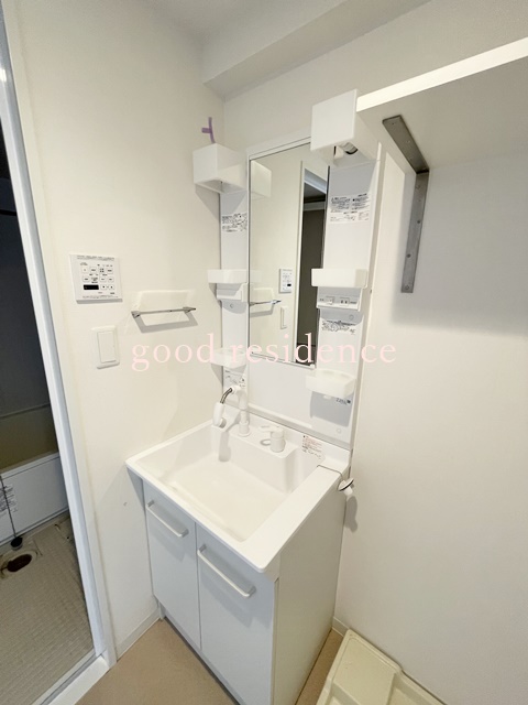 洗面設備　【眺望、日当たり良好♪駅近のおすすめ物件です！！】