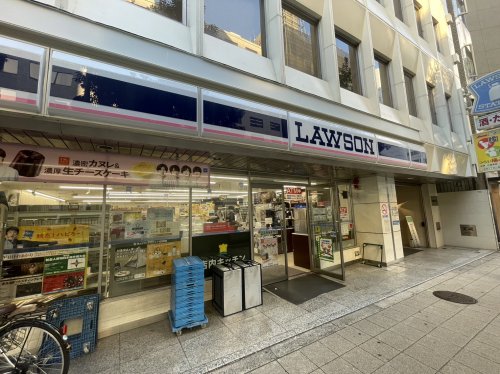 コンビニ　ローソン 西区新町1丁目店（コンビニ）まで20m