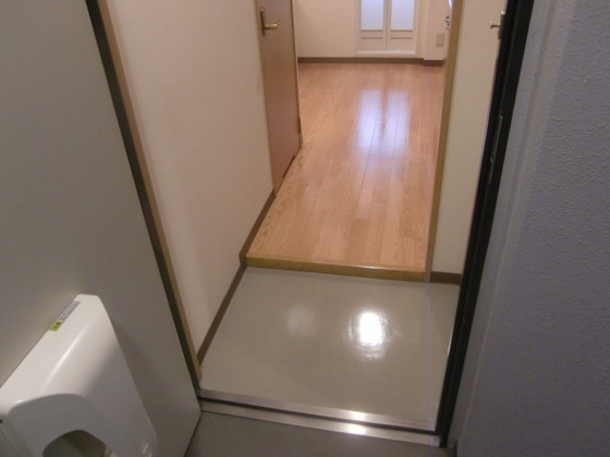 玄関　※他号室の写真です。