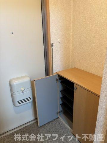 玄関　シューズボックス