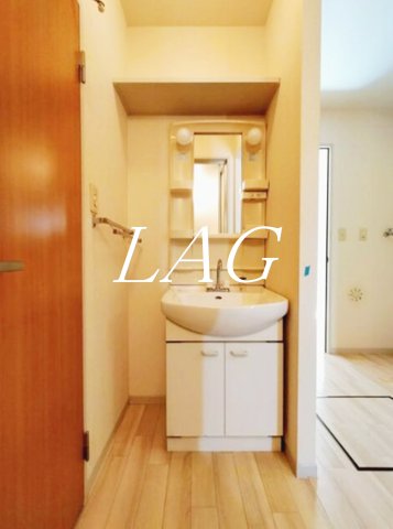 洗面設備　洗面台です。