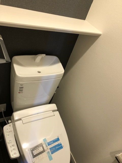 トイレ　※別号室の参考写真です。