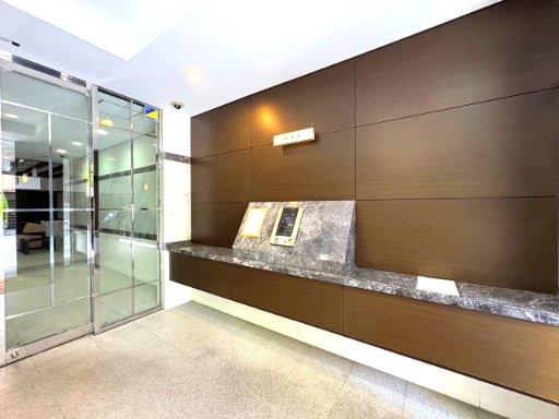 エントランス　毎日通るエントランスはこのようになっています