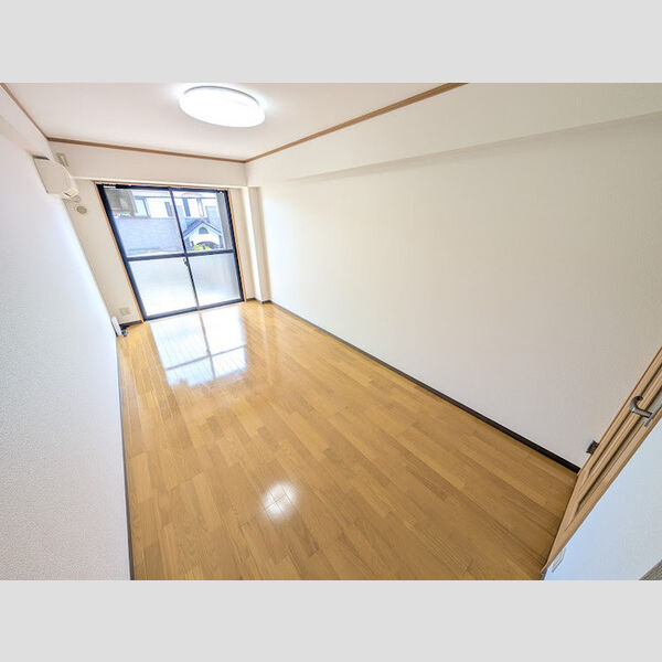 居室・リビング　居室