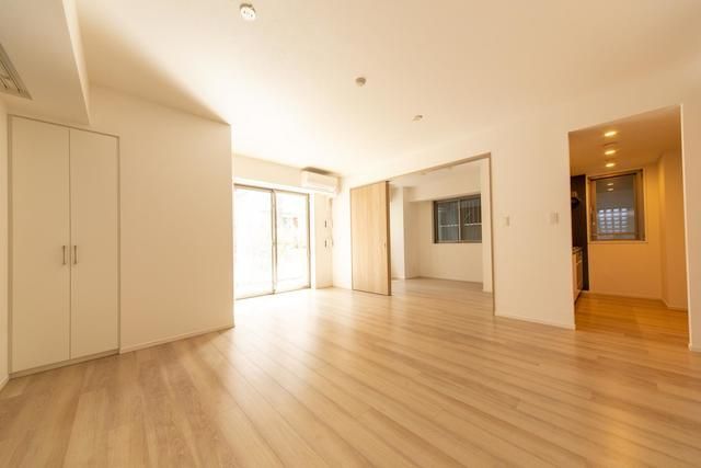 居室・リビング　写真は同タイプ住居です。