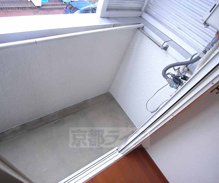 バルコニー　洗濯機はこちらです。