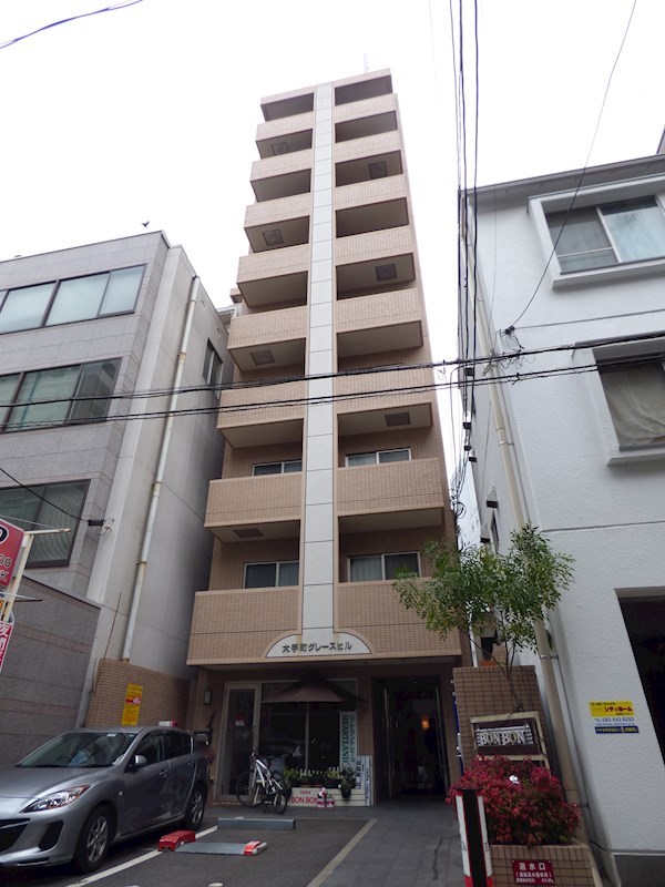 建物外観　外観は落ち着いています