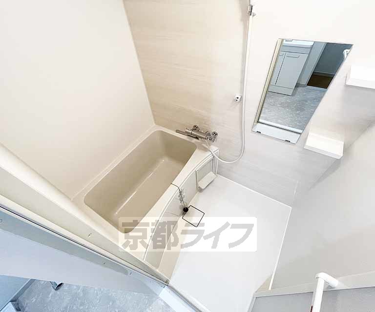 バス・シャワールーム　ゆったりくつろげるお風呂です。