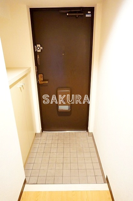 玄関　ゆったりとした玄関スペースです♪