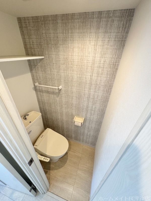 トイレ　ウォシュレット付き♪