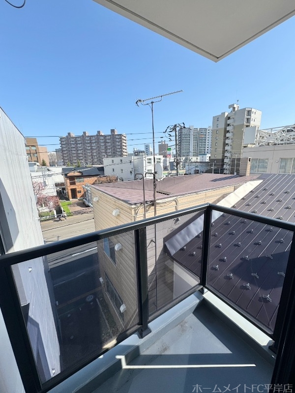 バルコニー　バルコニー南東向きで日当たり良好☆