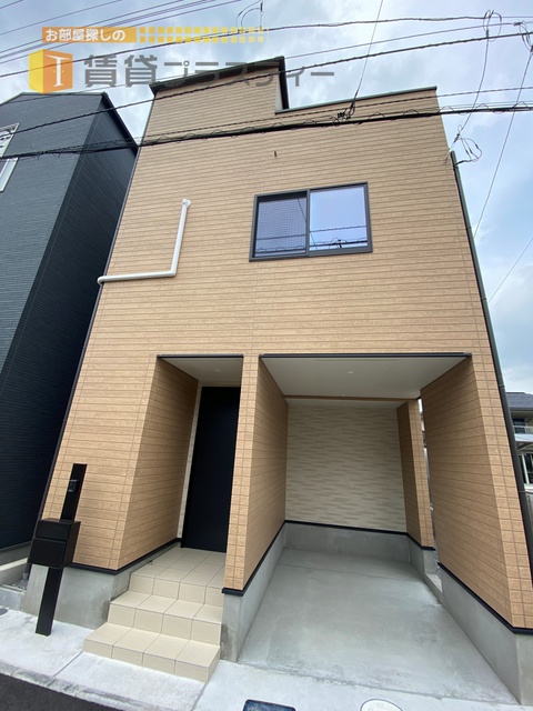 駐車場　駐車場１台無料です