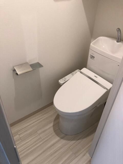 トイレ　※別部屋参考写真