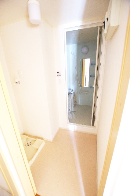 玄関　※類似室内