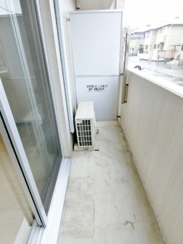 バルコニー　図面と現状に相違がある場合には現状を優先