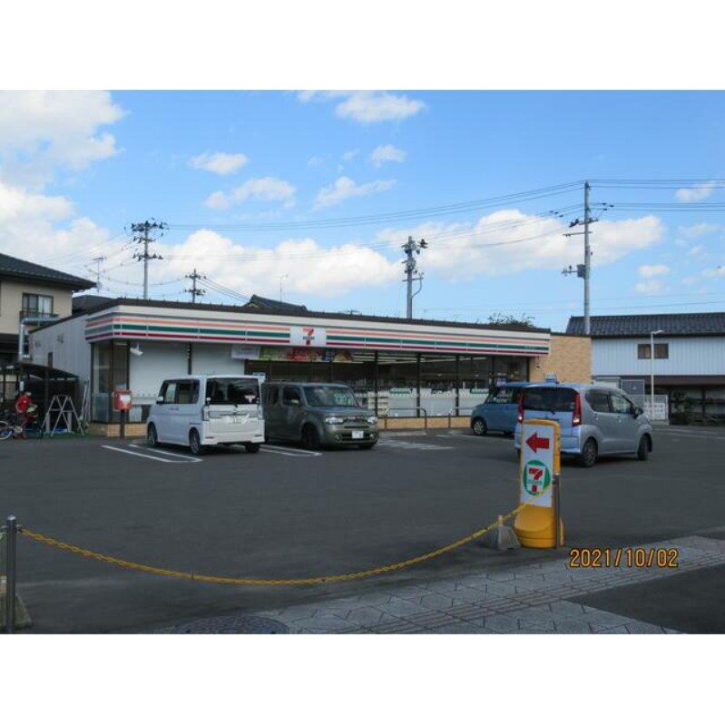 コンビニ　セブンイレブン柴田船岡中央3丁目店（コンビニ）まで452m