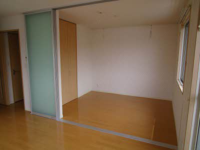 居室・リビング　広々とした洋室です